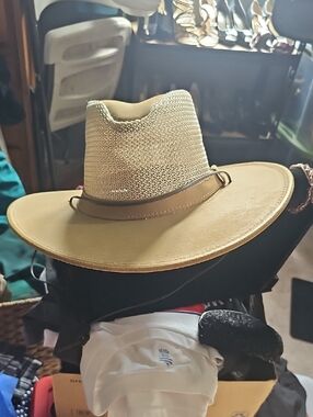 Minnetonka Tan Brown Air Flow Hat